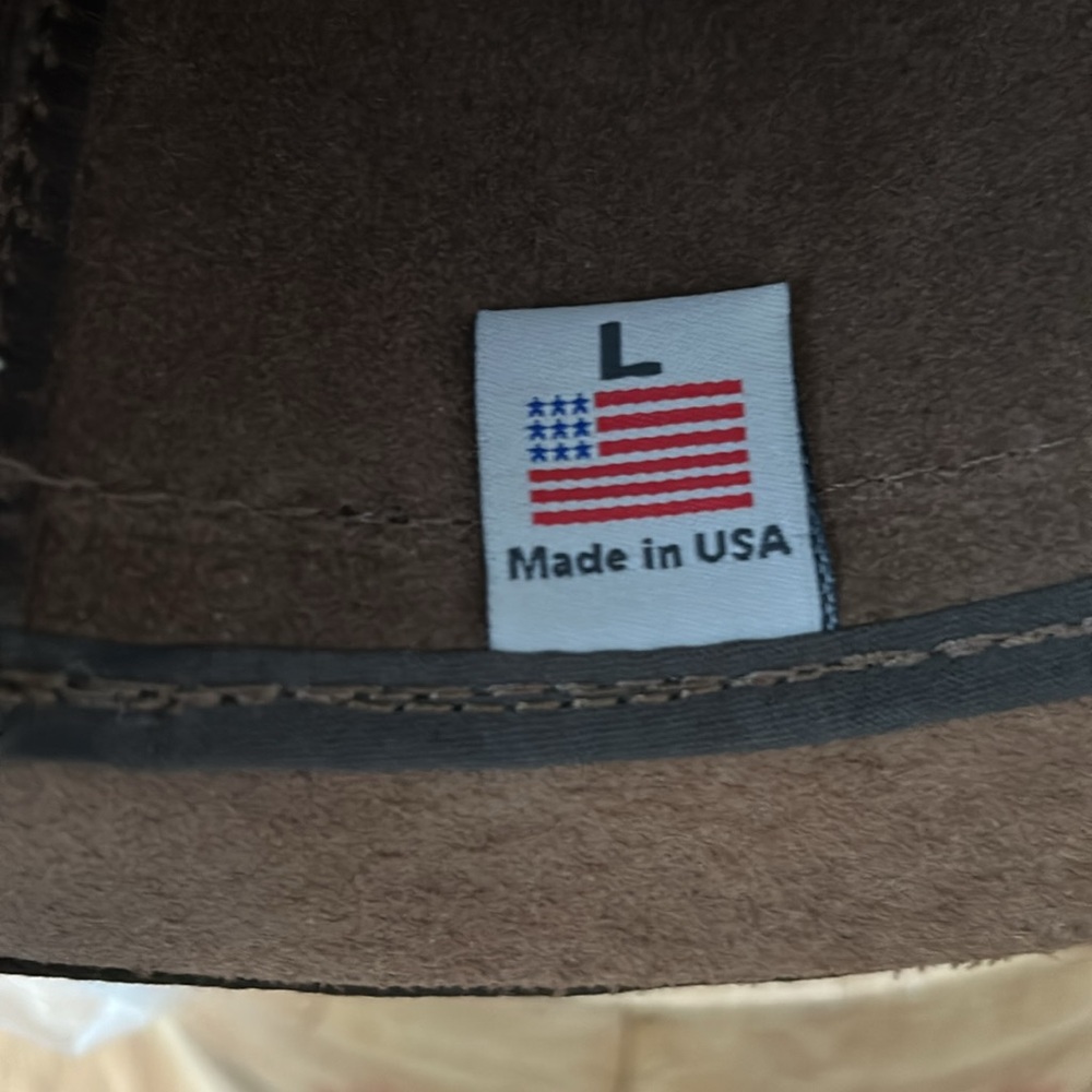 Soho Leather Hat - Picture 5 of 9